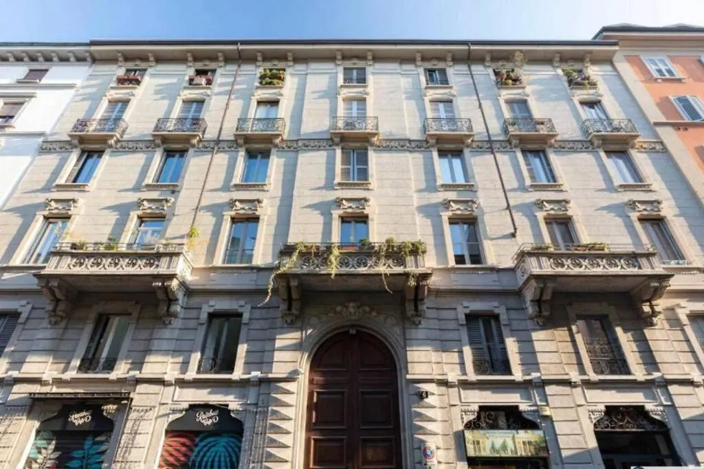 Royal Suite In Milan Italy